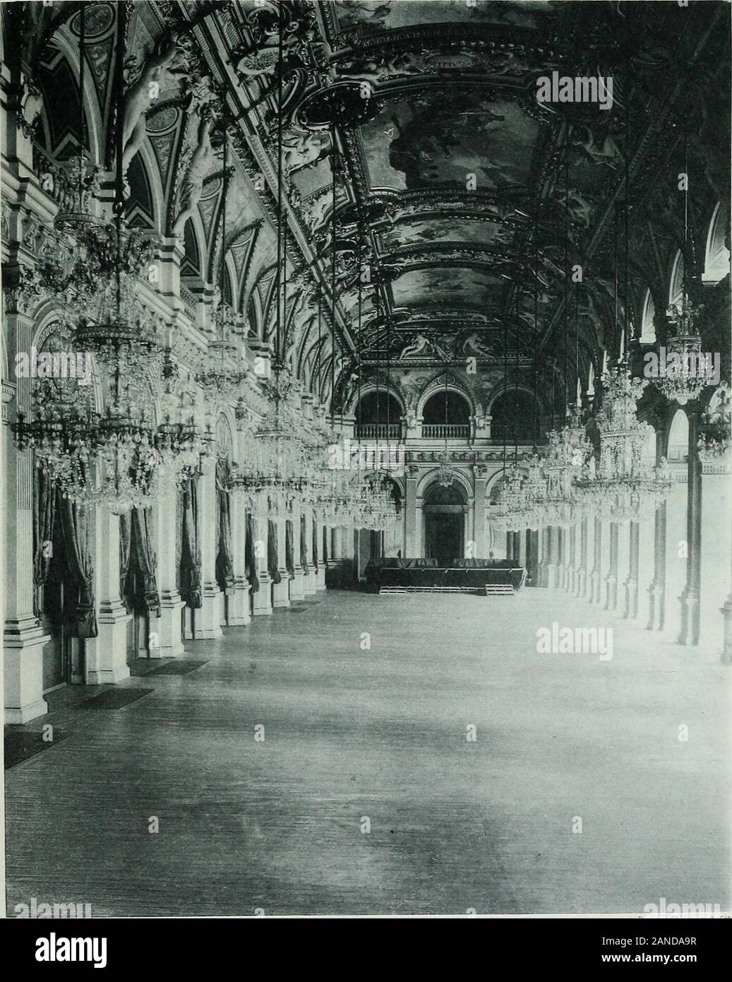 Le nouvel Hôtel de ville de Paris, 18721900 . APOLLOH El LES r.VSES