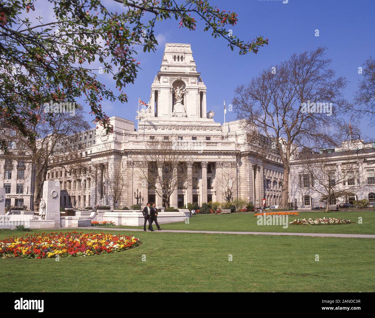 Four Seasons Hotel London Trinity Square, Trinity Square Gardens, Tower Hill, London Borough of Tower Hamlets, Greater London, England, United Kingdom Stock Photo