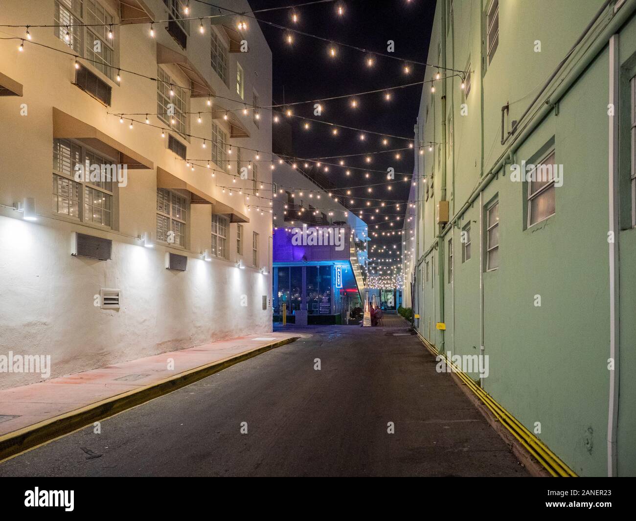 Alley Restaurant High Resolution Stock Photography And Images Alamy