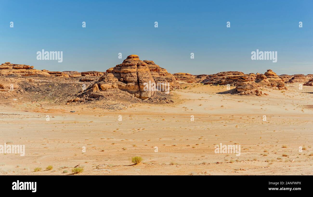 Saudi Arabian desert scenes Stock Photo - Alamy