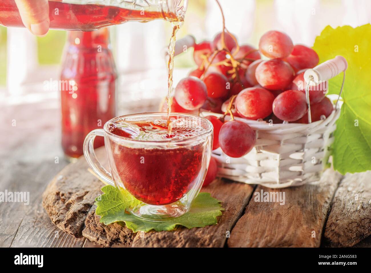 Download Grape Juice Bottle High Resolution Stock Photography And Images Alamy Yellowimages Mockups