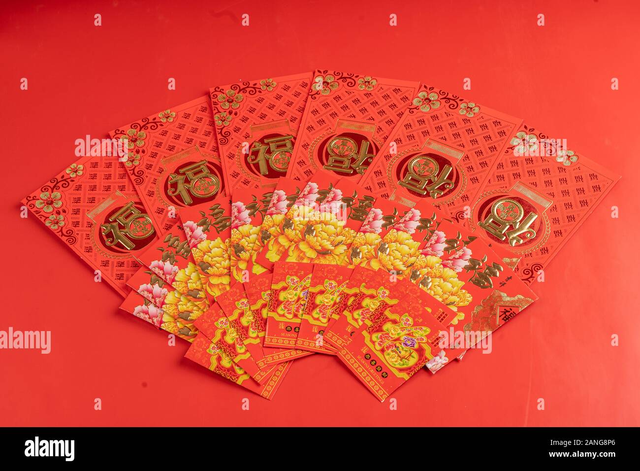 red envelopes chinese new year Stock Photo Alamy