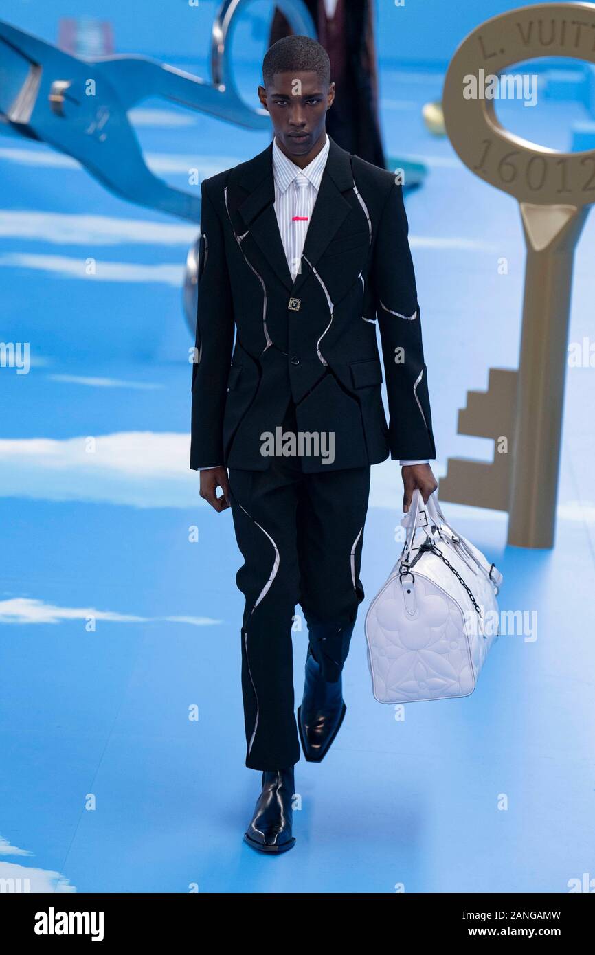 Louis Vuitton Fall 2020 Men's Fashion Show Details