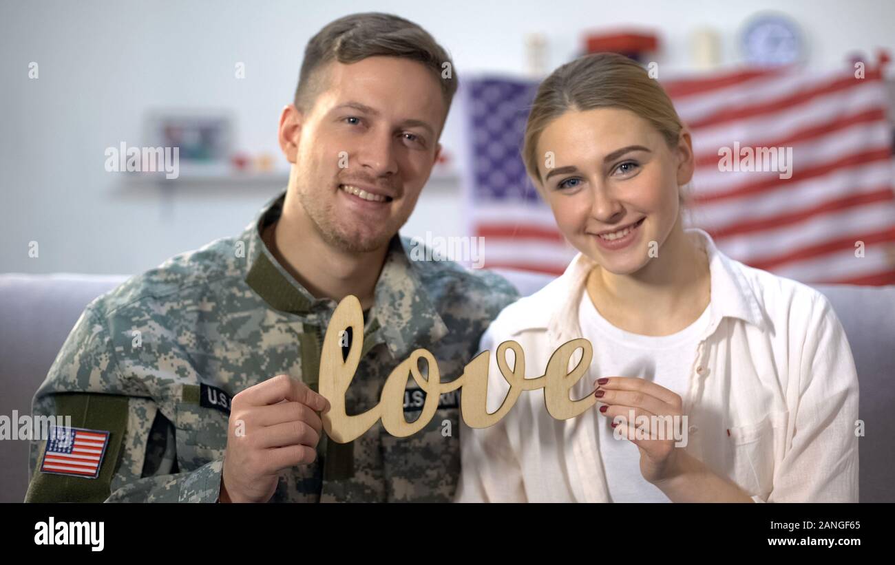 Serviceman And His Girlfriend High Resolution Stock Photography And Images Alamy