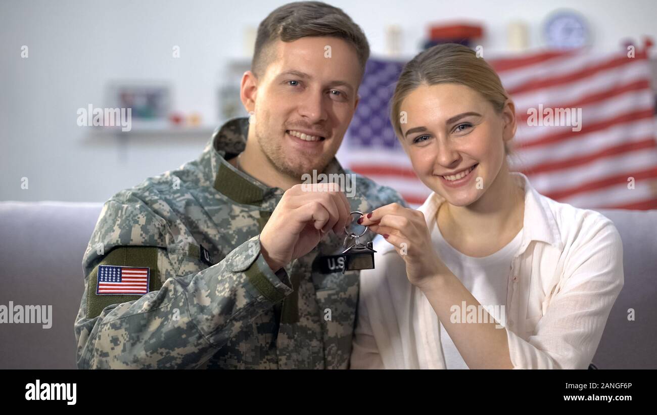 Female soldier us military hi-res stock photography and images - Alamy