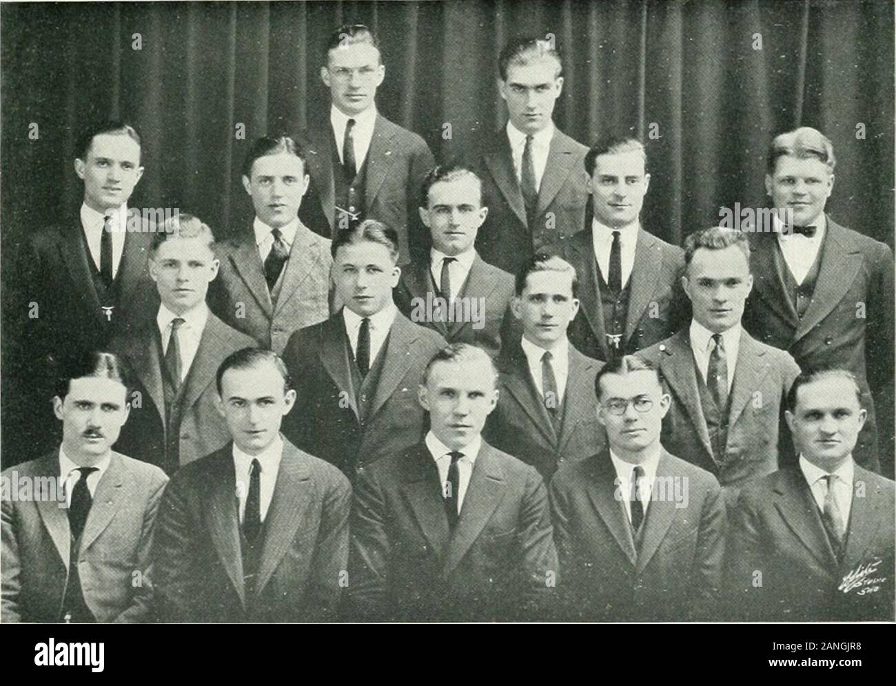 Purdue debris . torn row—Johnson, Hall, Brandenburg, Roberts, Cromer, Wilson row—Terman, E. Thompson, .lannev, |). Thnni]isi)u, Smith. Archer Third /»•--Kiltz. Herrin, Jordan, Beh]Fourth row—Beeson, Berlin. Blind, Evans, Baynes, Rogers Contour Founded at Purdue University 1920 MEMBERS IN FACULTY Dr. William K. Hatt Prof. William A. Knapp Prof. Ralph B. Wile MEMBERS IN UNIVERSITY R. L. HodsonJ. C. KeppleM. G. LeverenzX. E. Manville T. E. McCImu.1 H. A. AspergerW. R. Branitzk]H. S. (TrainD. DoggettR. O. Edwards T.J. McKim R. F. Miller C. W. Moellering O. Reed J. H. Shewmaker L. A. Elsener R. C. Stock Photo