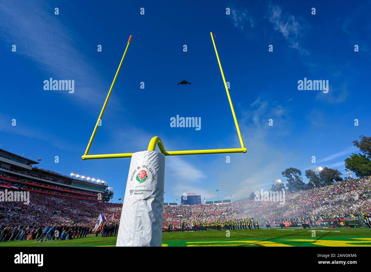 January 01, 2020 - Pasadena, CA, USA : B-2 Stealth Bomber flyover piloted by U.S. Air Force Lt. Col. Nicola â€œRougeâ€ Polidor to kick off the start of the 106th Rose Bowl game between the Oregon Ducks and the Wisconsin Badgers at Rose Bowl Stadium Â©Maria Lysaker/CSM Stock Photo