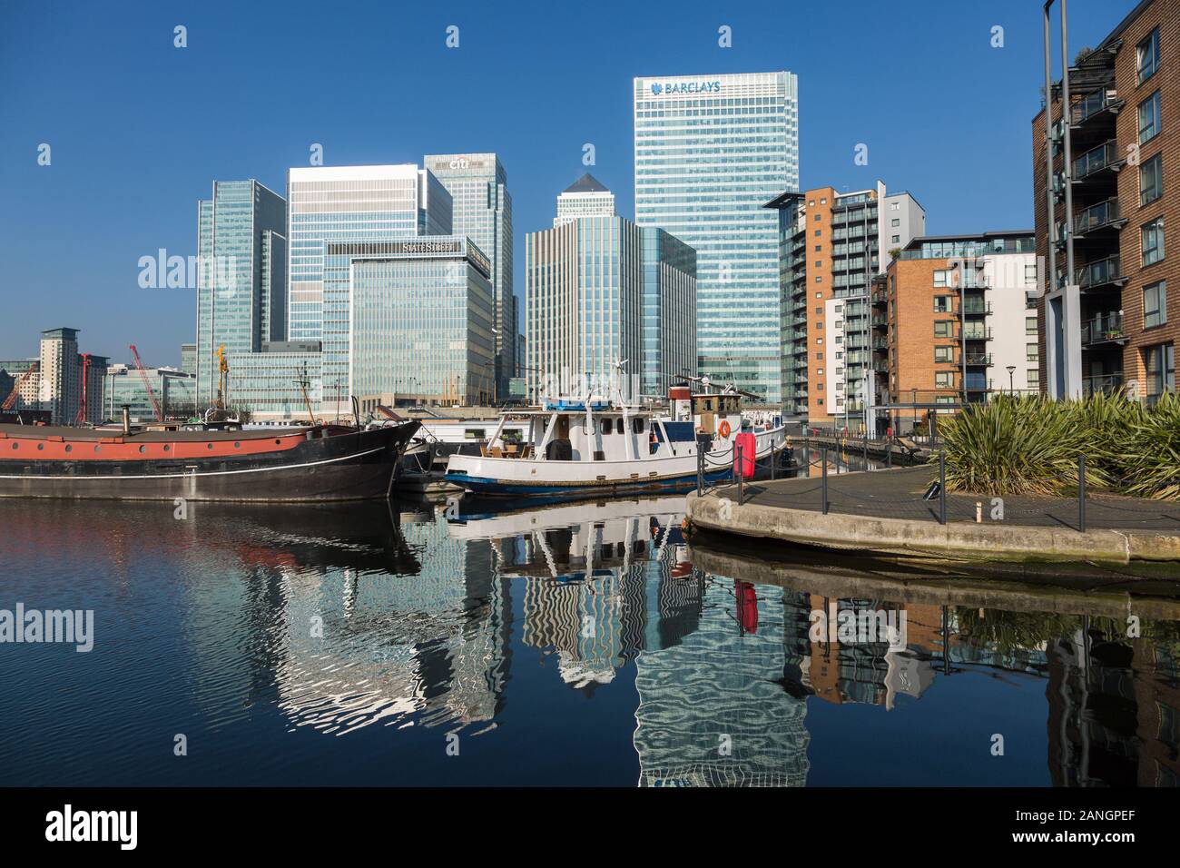 Canary Wharf skyline, finance district, office buildings, London, England Stock Photo