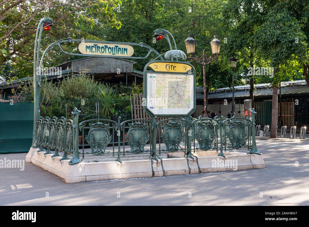 The original art deco entrance can still be seen at the Cité stop on the Parisian Metro, Paris, Ile de la Cité, France. Stock Photo