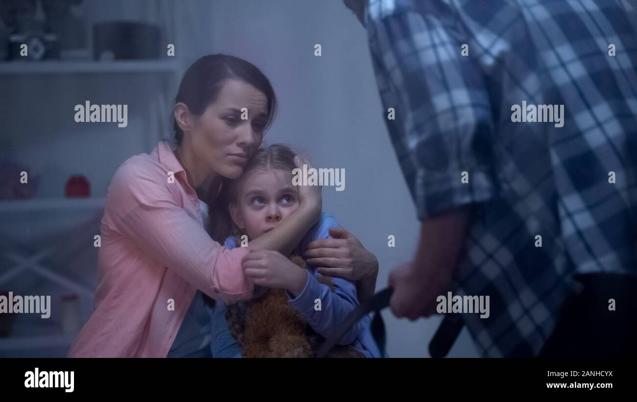Protecting Mom Hi res Stock Photography And Images Alamy protecting-mom-hi-res-stock-photography-and-images-alamy