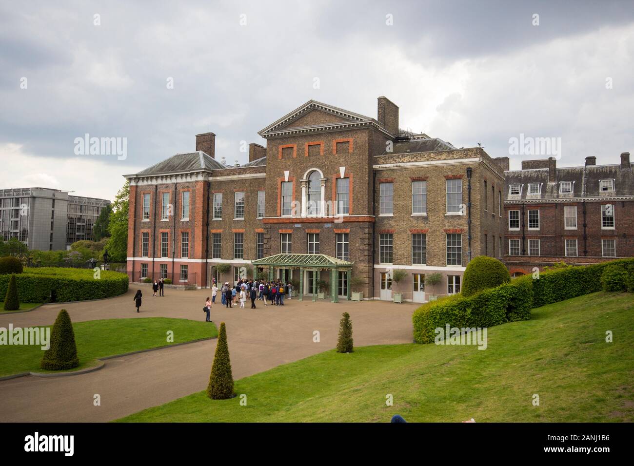 Kensington Gardens Uk May 20 2019 Kensington Palace