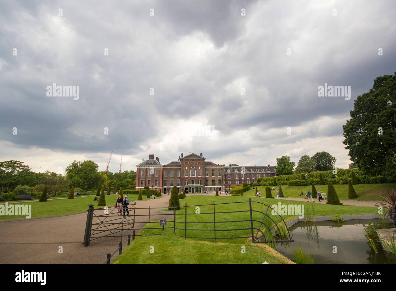Kensington Gardens Uk May 20 2019 Kensington Palace