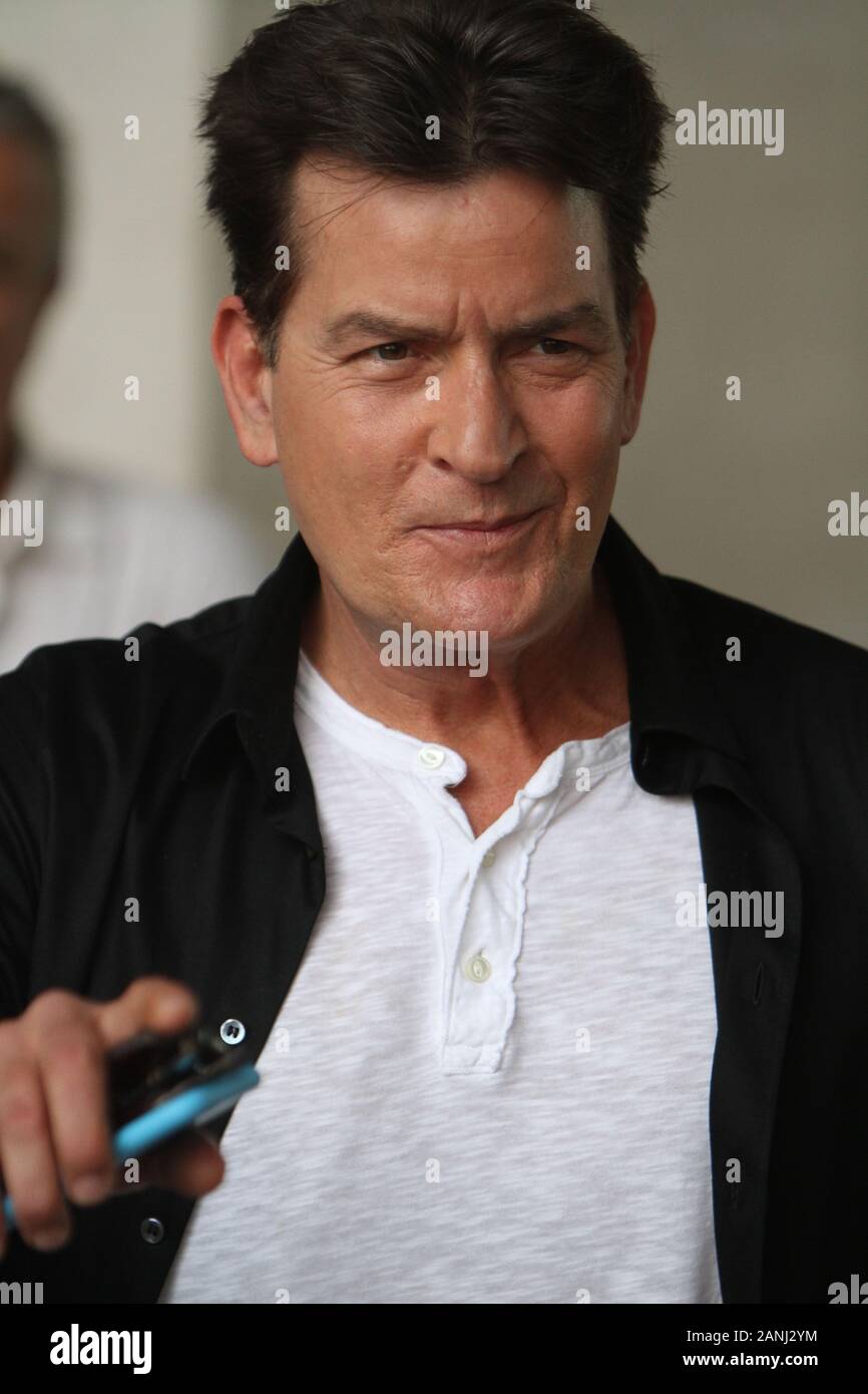 Charlie Sheen Pictured London Uk 16 06 16 Credit Image C Jack Ludlam Stock Photo Alamy