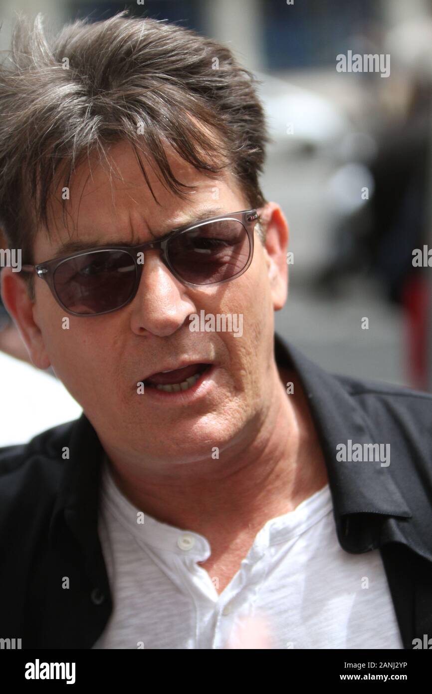 Charlie Sheen Pictured London Uk 16 06 16 Credit Image C Jack Ludlam Stock Photo Alamy