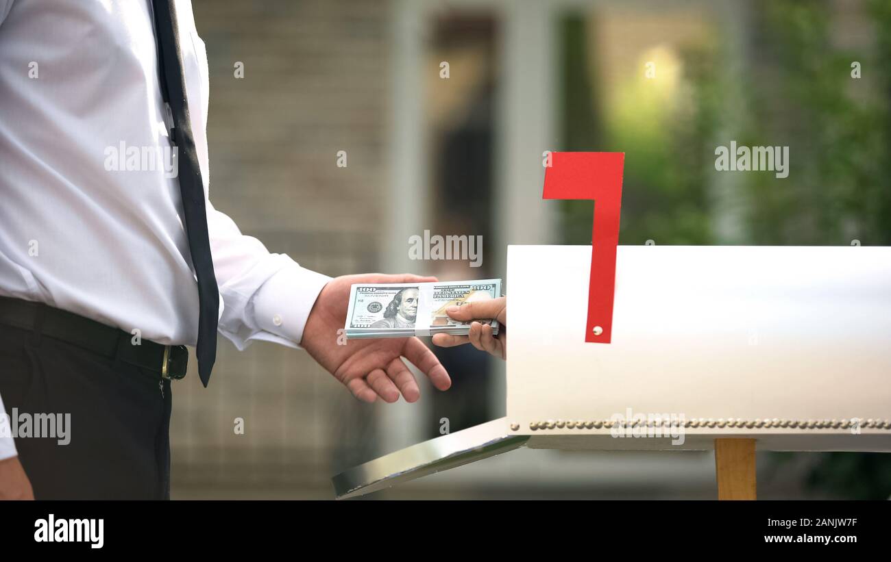 Operations Mailbox Shipment operations hi-res stock photography and images - Alamy