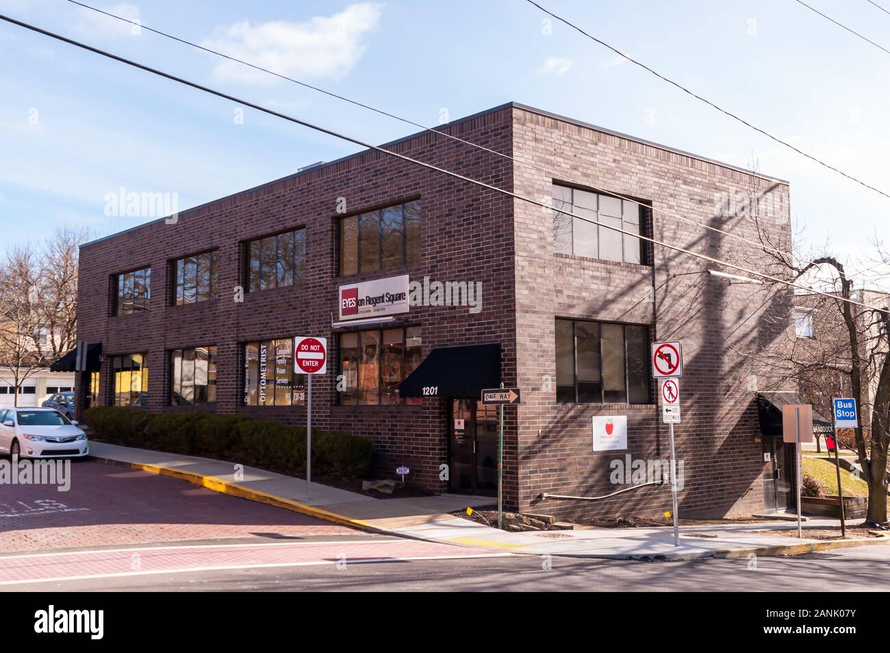 The Eyes on Regent Square eye doctor's building on Braddock Avenue in the Regent Square