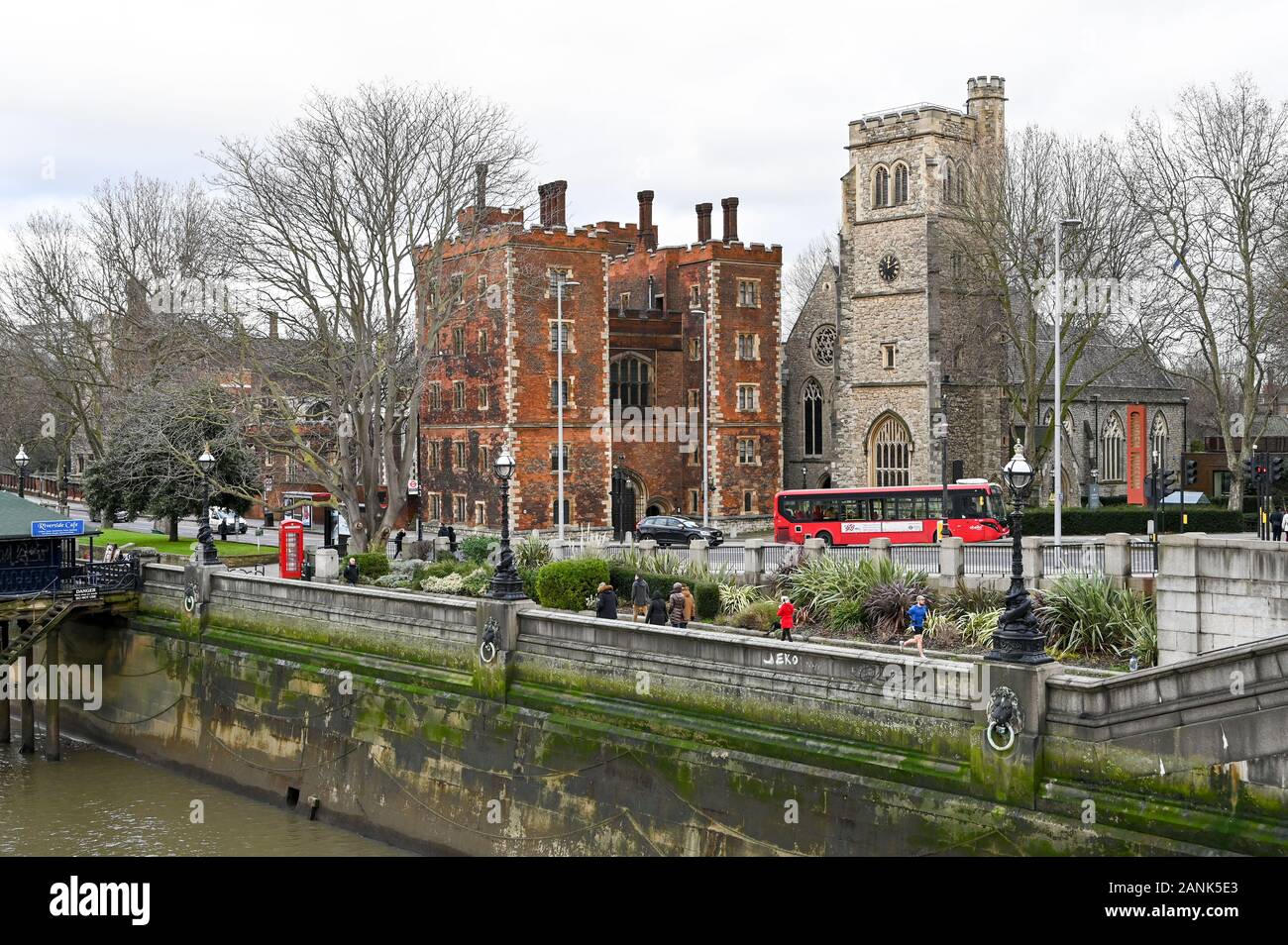 Lambeth Palace and St Mary-Mary-at-Lambeth church, now the Garden Museum, on the Lambeth Embankment in winter. Stock Photo