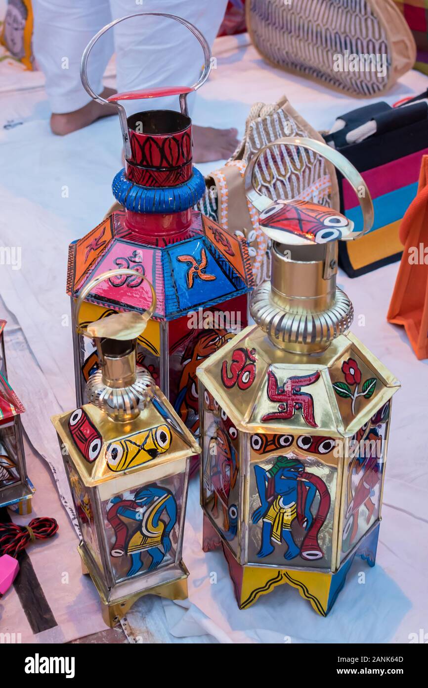 Chinese handmade lanterns hi-res stock photography and images - Alamy