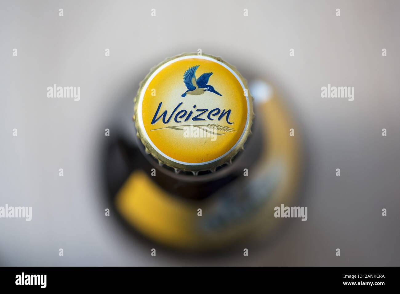 TIMISOARA, ROMANIA - OCTOBER 04, 2019: Close-up on an a Licher Weizen beer bottle cap. Made in Germany Stock Photo
