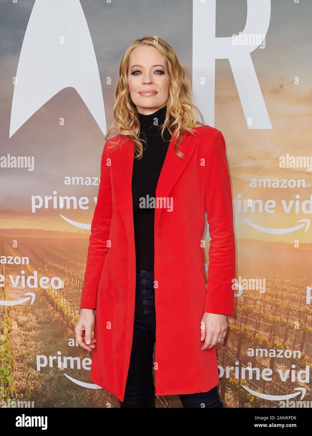 Berlin, Germany. 17th Jan, 2020. Actress Jeri Ryan comes to the 'Star Trek: Picard' event at the Zoo Palast. Credit: Annette Riedl/dpa/Alamy Live News Stock Photo