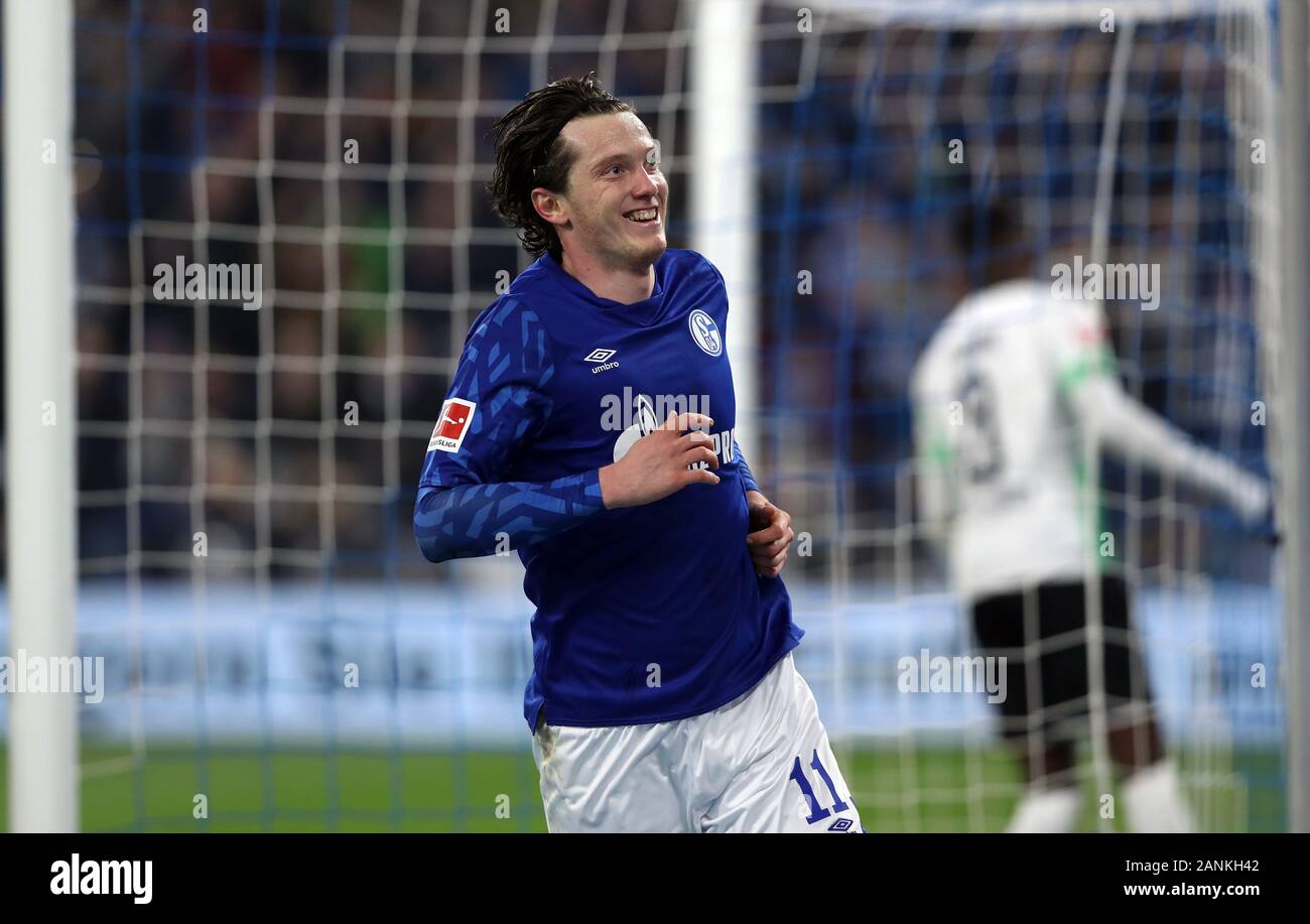 Firo 17 01 2020 Football Soccer 1 Bundesliga Season 2019 2020 S04 Fc Schalke 04 Bmg Borussia Monchengladbach Borussia Monchengladbach Gladbach Jubilation Joy Laughs Laughs Emotion Goaljubel Gesture Gesture S04 Michael Gregoritsch
