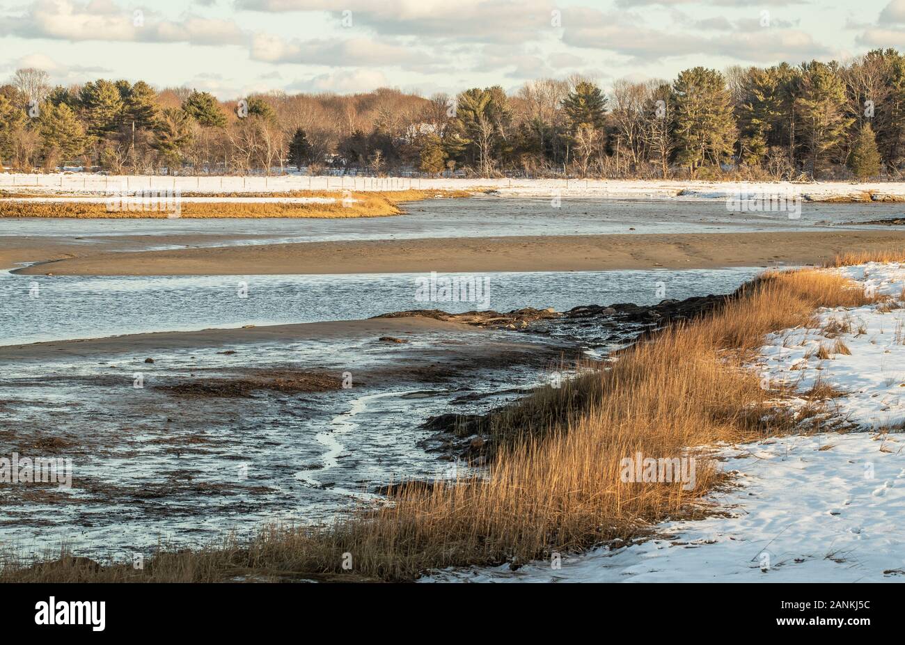 Formed by confluence of Salmon Falls and Cochero Rivers, the Piscataqua