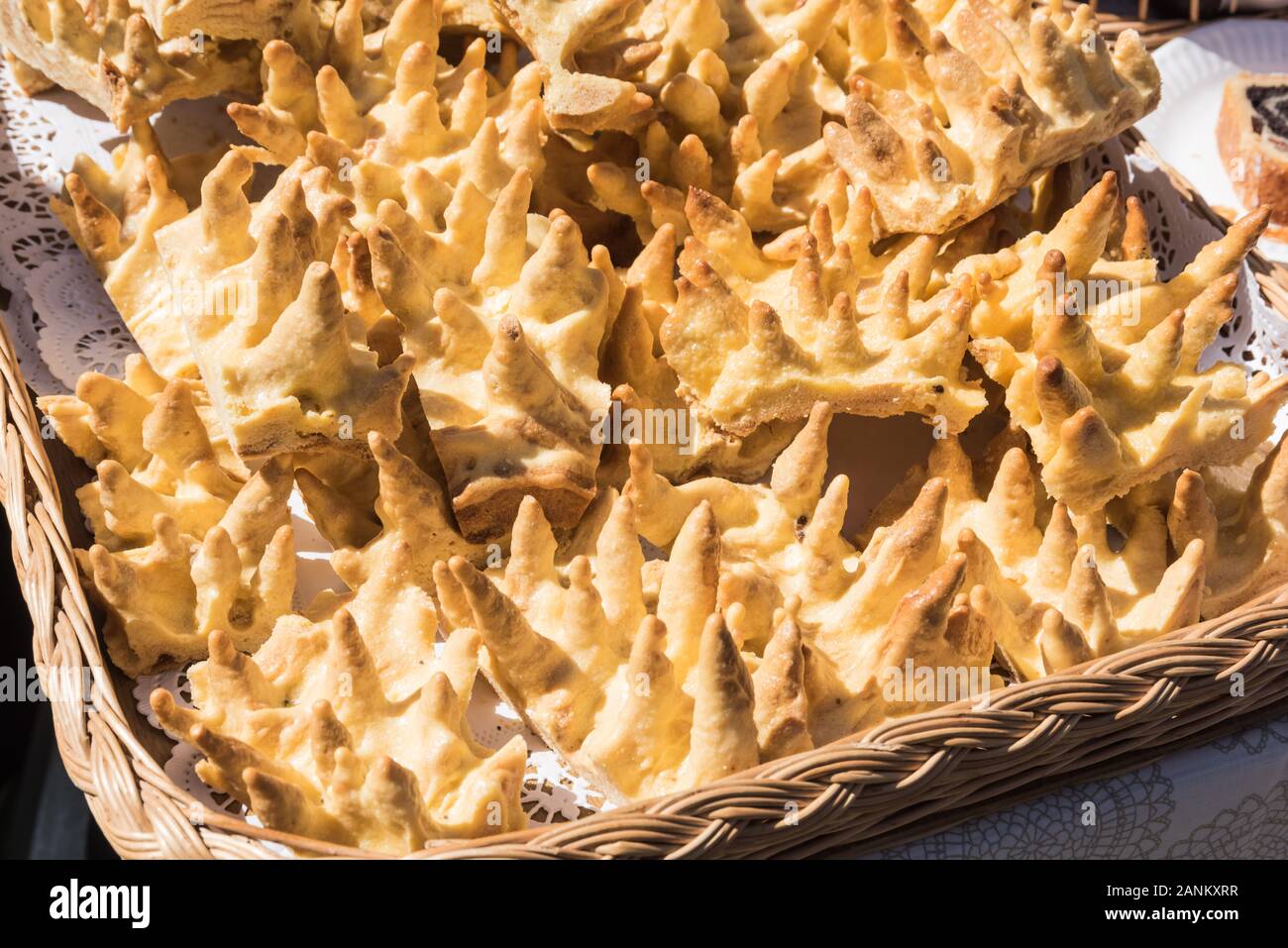 Baumkuchen, osteuropäische Spezialität - East European Pyramid Cake Stock Photo