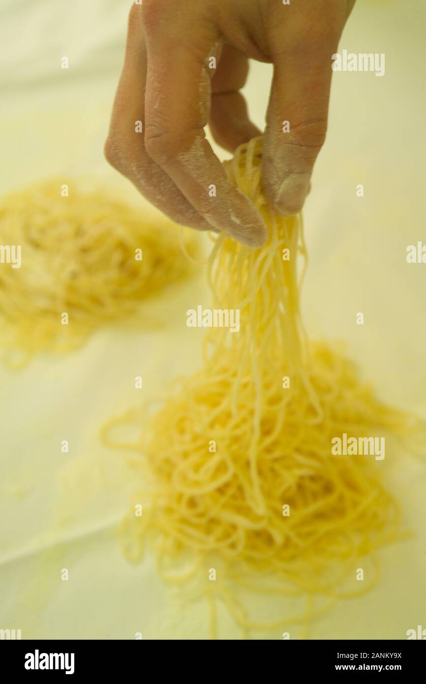 Handgemachte Spaghetti - Handmade Spaghetti Stock Photo