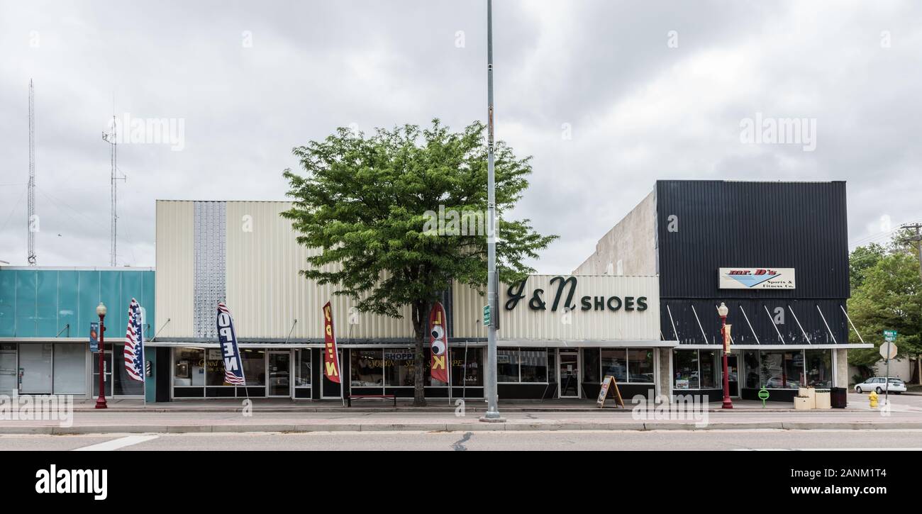 j & n shoes lamar colorado