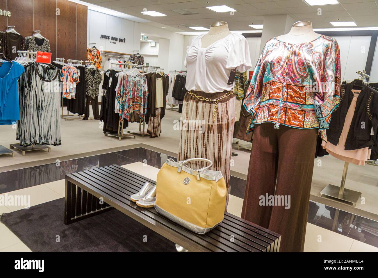 Boca Raton Florida,Palm Beach County,Town Center at Boca Raton,Crate &  Barrel,home furnishings,display case sale,shopping shopper shoppers shop  shops Stock Photo - Alamy