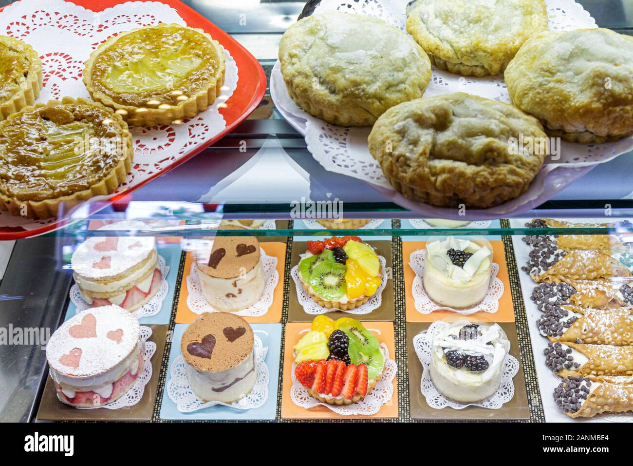 Boca Raton Florida,Palm Beach County,Saquella Cafe,restaurant restaurants food dining eating out cafe cafes bistro,desserts,treats,products,display ca Stock Photo