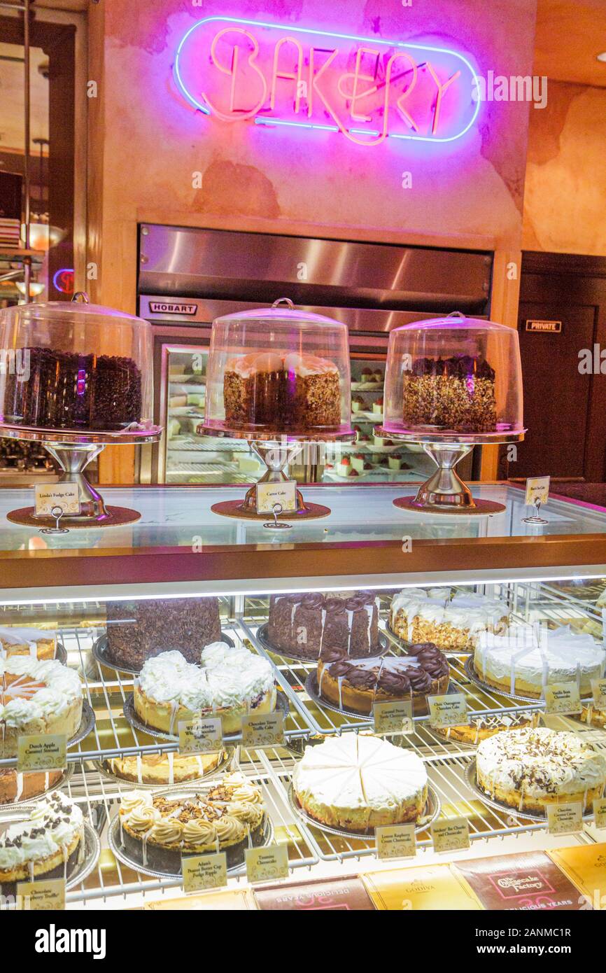 Miami Florida,Aventura,Aventura Mall,Cheesecake Factory,restaurant