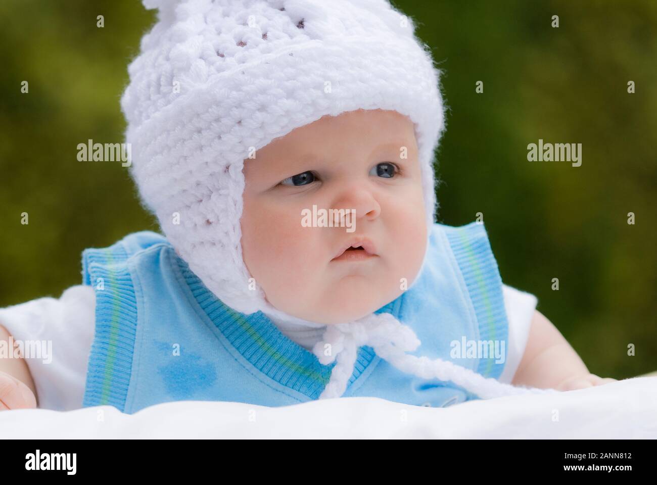11-week-old-baby-boy-lifting-his-head-for-the-first-time-model-release