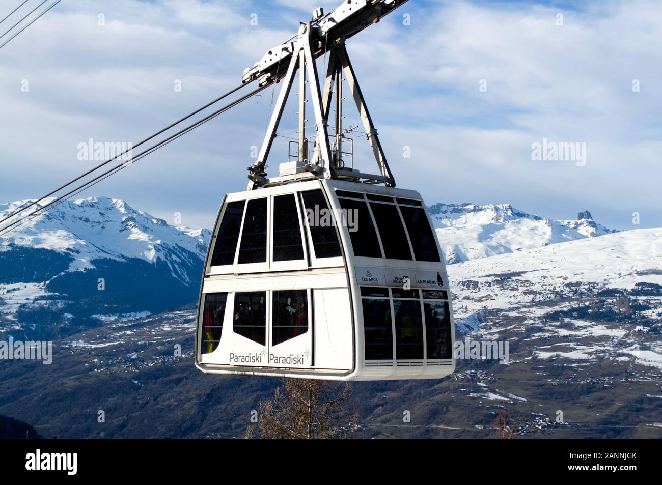 Cable car of the Vanoise Express travelling from La Plagne to Les Arcs (Peisey Vallandry) side at Les Arcs ski area, France. Stock Photo