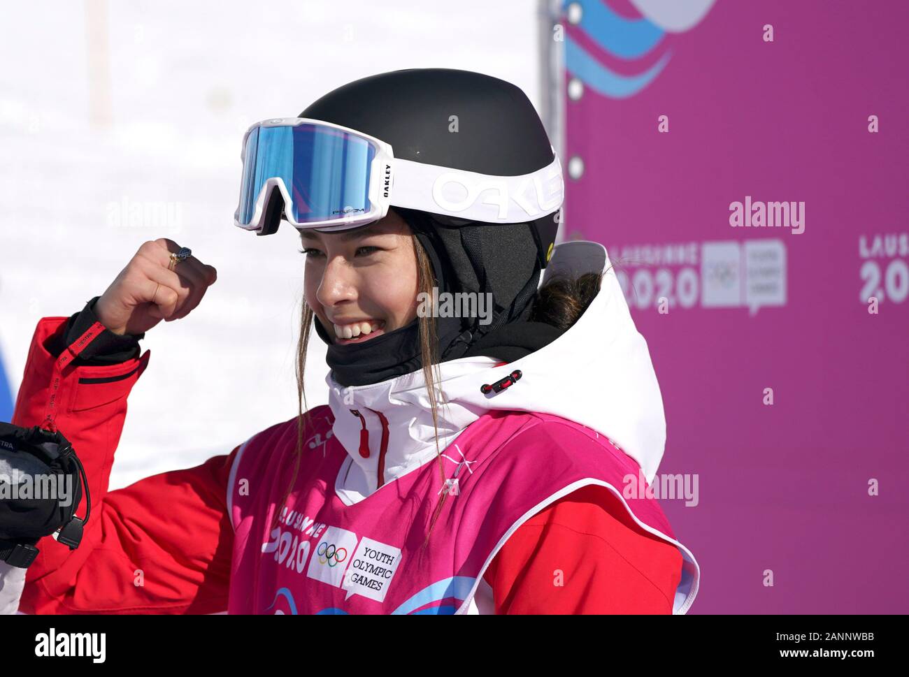 Year Old Chinese American Freestyle Skier Eileen Interviewed Beijing China  – Stock Editorial Photo © ChinaImages #290637836