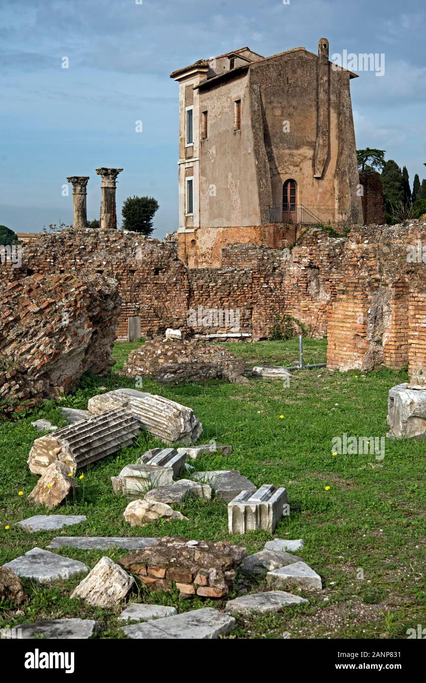 Rome attractions hi-res stock photography and images - Alamy