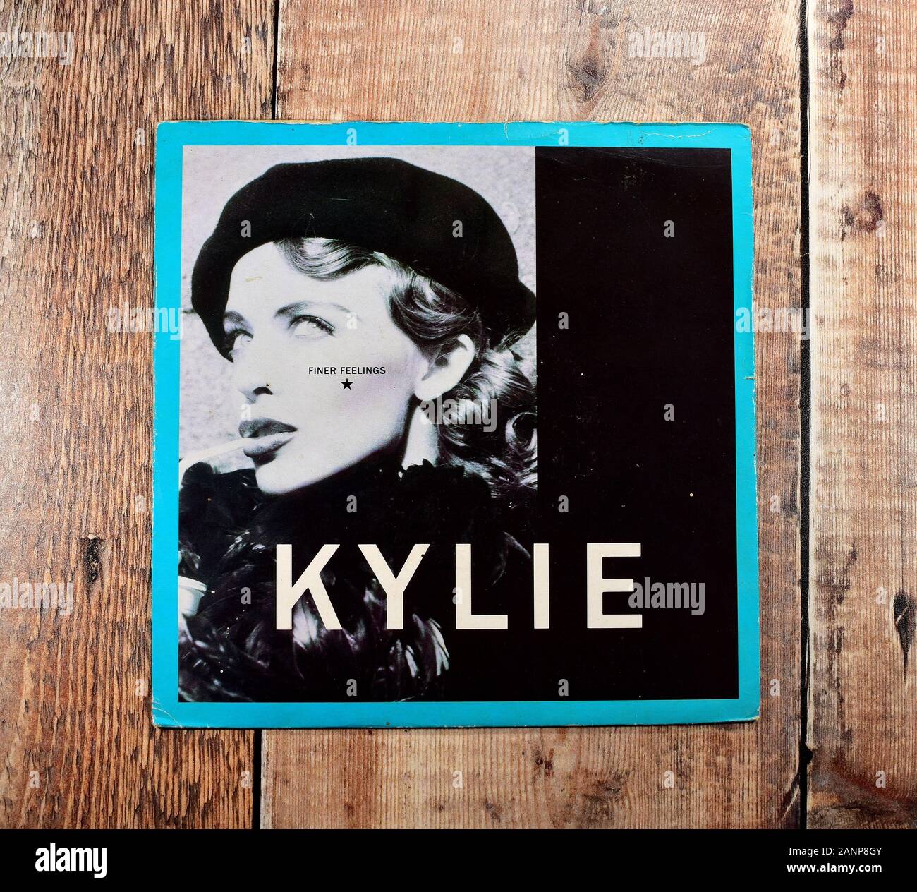 kylie-minogue-7inch-single- 