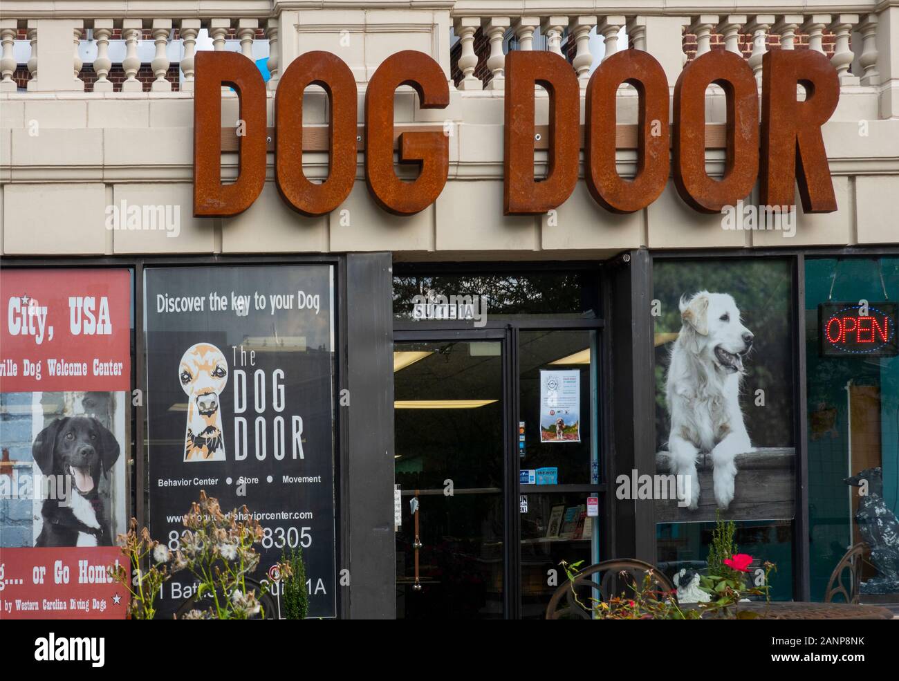 Asheville outdoor center hires stock photography and images Alamy