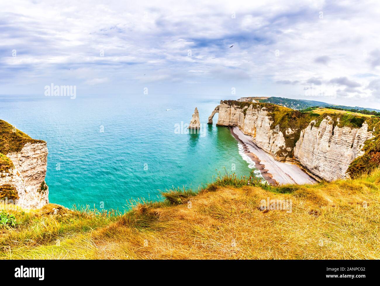 Panorama of natural chalk cliffs of Etretat Stock Photo Alamy