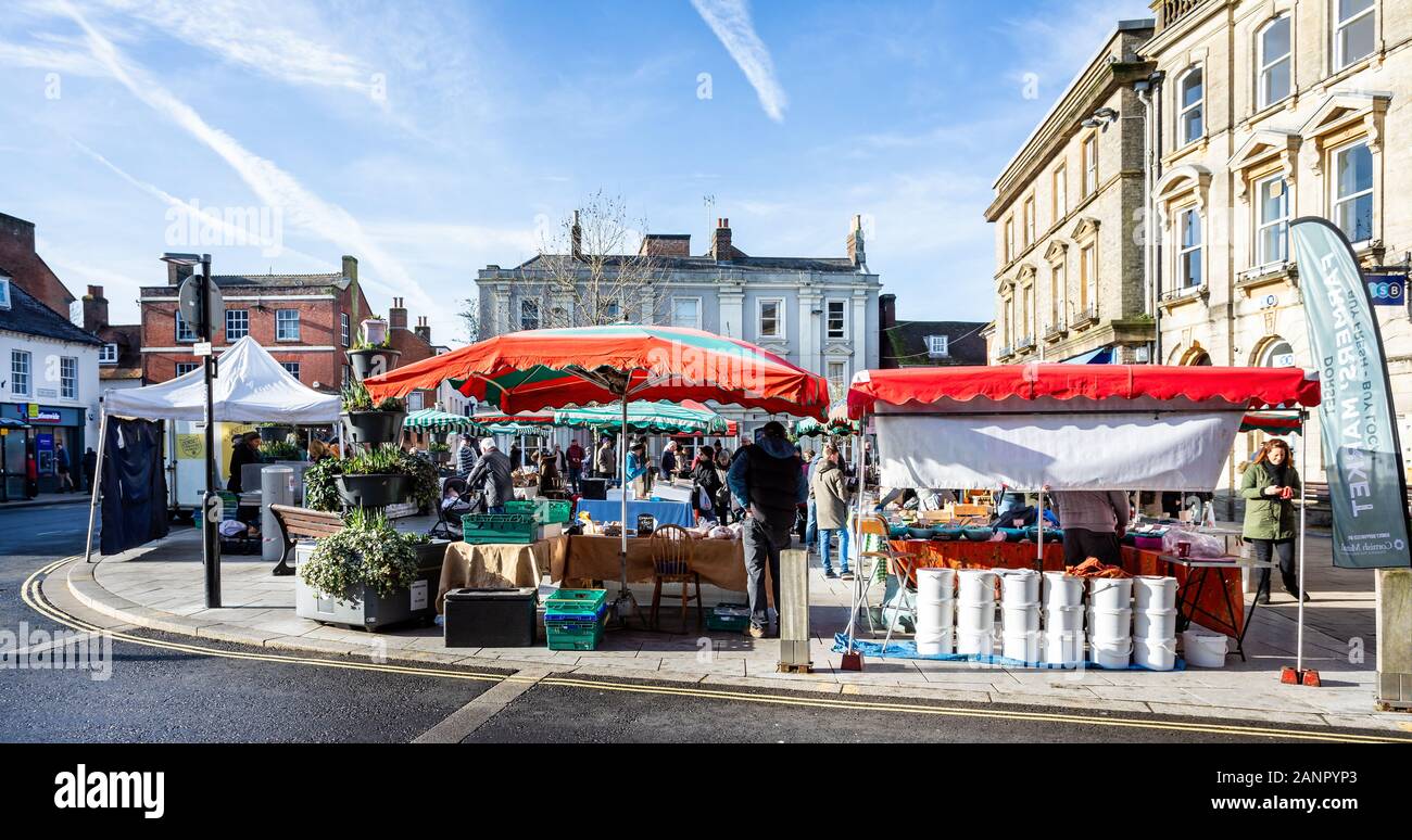 Wimborne town centre hires stock photography and images Alamy