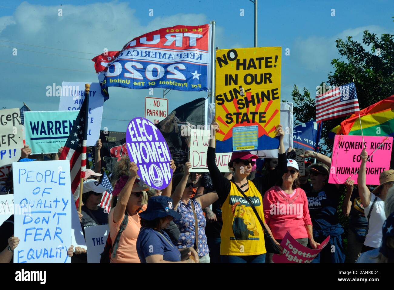 American civil liberties union signs hi-res stock photography and ...