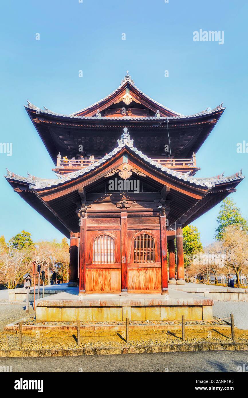 Side view of wooden historic Nanen-ji Buddhism temple San Mon gate with traditional japanese architecture and roof in Kyoto city. Stock Photo