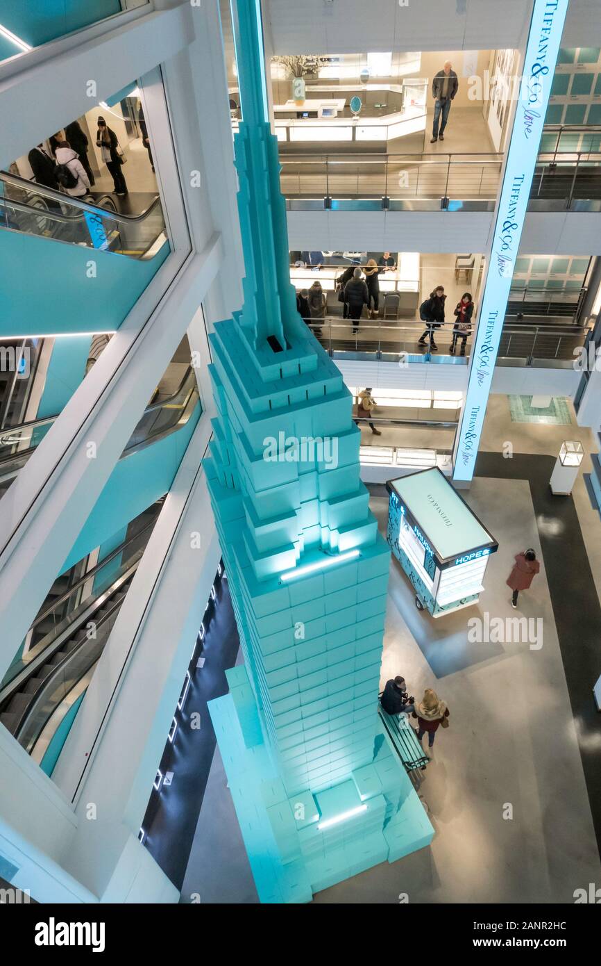 Tiffany & Co. flagship is a luxury jewelry and accessory store temporarily  located at 6 E. 57th Street, New York City, USA Stock Photo - Alamy
