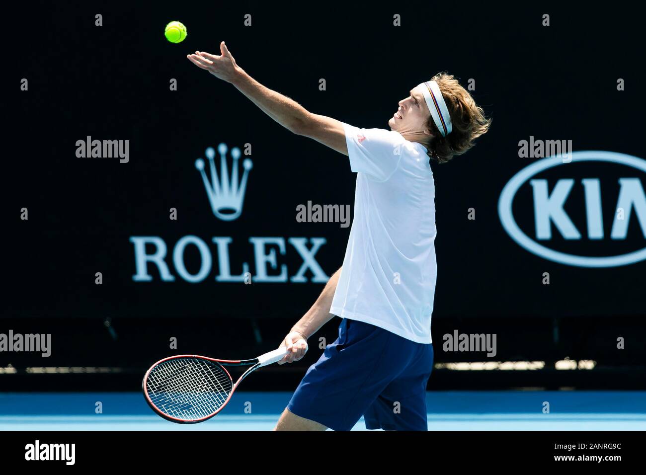 Melbourne, Australia. 19th Jan, 2020. Tennis: Grand Slam, Australian Open,  Melbourne Park, Training: Alexander Zverev from Germany in action. The  Australia Open will take place from 20.01. - 02.02.2020. Credit: Frank  Molter/dpa/Alamy