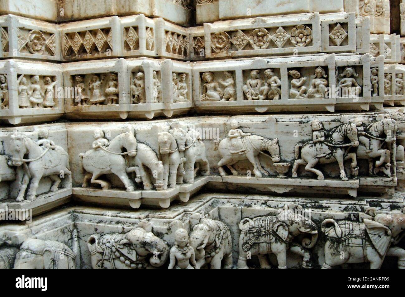 Marble indian sculptures. Rajasthan, India Stock Photo Alamy