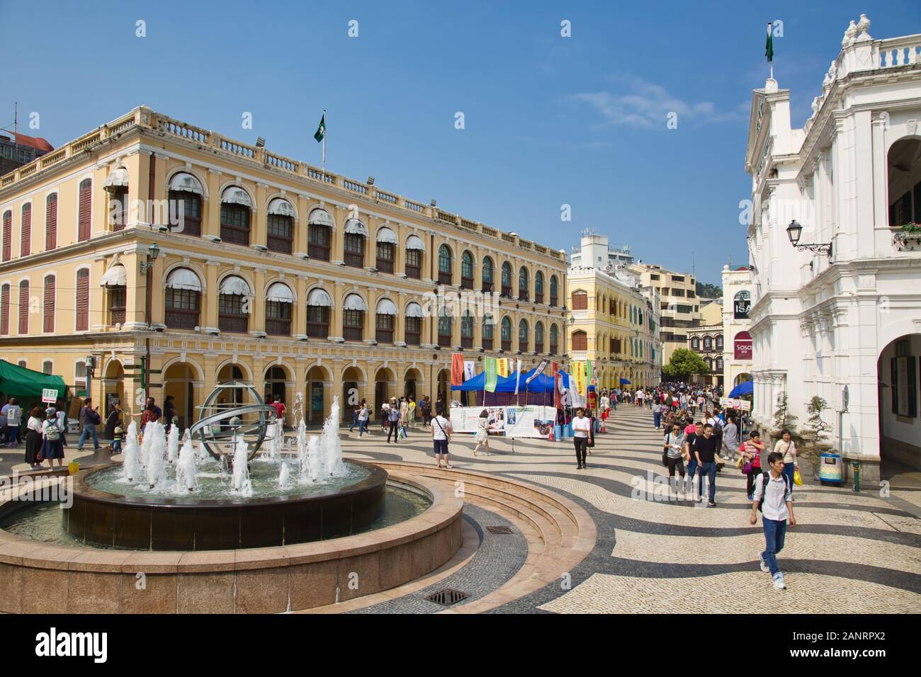 senado-square-and-fountain-macau-stock-photo-alamy
