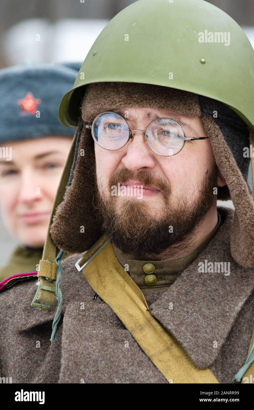 Man In Soviet Army Uniform High Resolution Stock Photography And Images Alamy