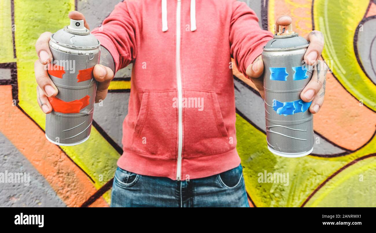 Spray paint artist teenager hi-res stock photography and images - Alamy
