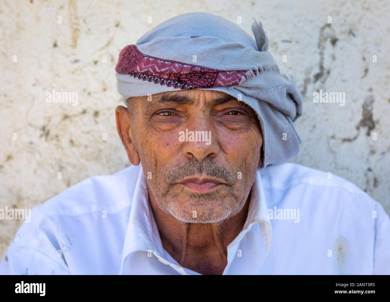 Portrait of a saudi senior man, Jizan province, Addayer, Saudi Arabia Stock Photo