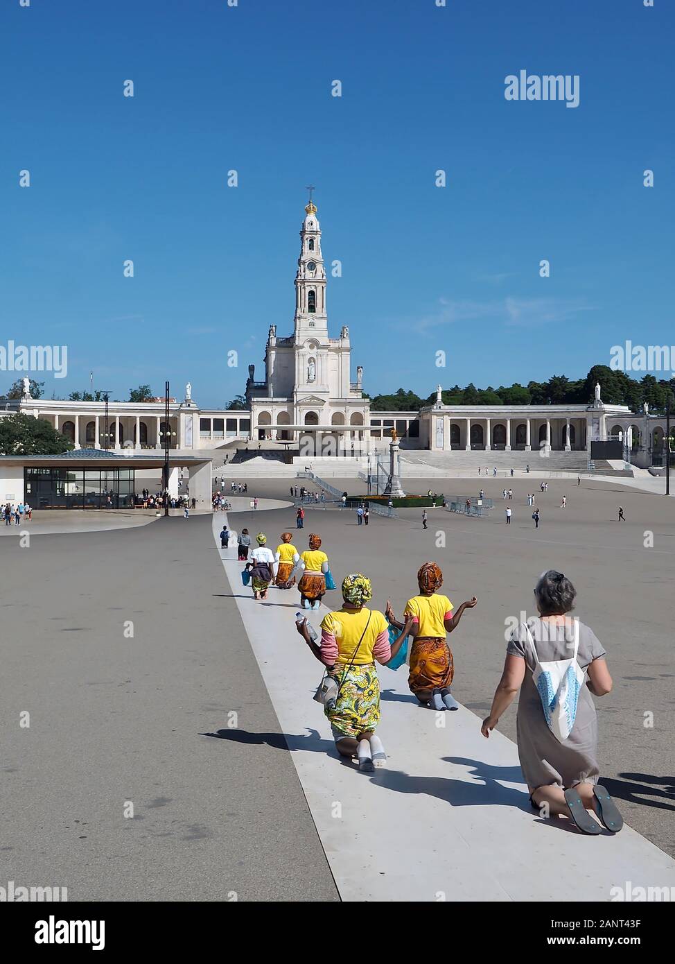 Fatima portugal knees hires stock photography and images Alamy